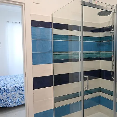 Raf's House Guest house Olbia